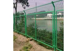 China 2mm Anti Climb Chain Link Fence OEM Low Carbon Iron Wire Mesh Fence supplier