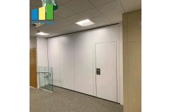 China Aluminum Profile Automatic Electrical Movable Partition Walls Wooden Panels For Office supplier