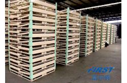 China Wire mesh container used in storing goods in warehouse supplier