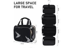 China Shockproof Travel Toiletry Organizer With Hanging Hook Water Resistant Cosmetic Bag supplier