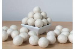 China Eco Friendly Diy 1.5cm Felt Wool Balls , Wool Felt Pom Poms supplier