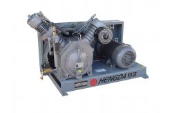 China Automatic Juice Filling Machine 2000BPH - 20000BPH With Rinsing / Filling / Capping Process supplier