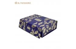 China Matt Lamination Printing Clothing Paper Box Folding Box With Magnetic Closure supplier