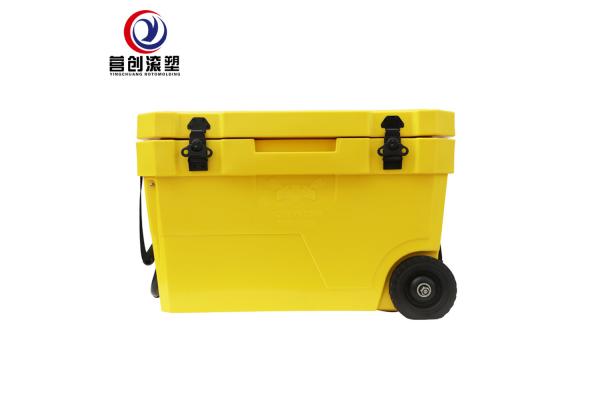 Reliable Rotomolded Ice Box Featuring Impact Resistance And Lid Yes