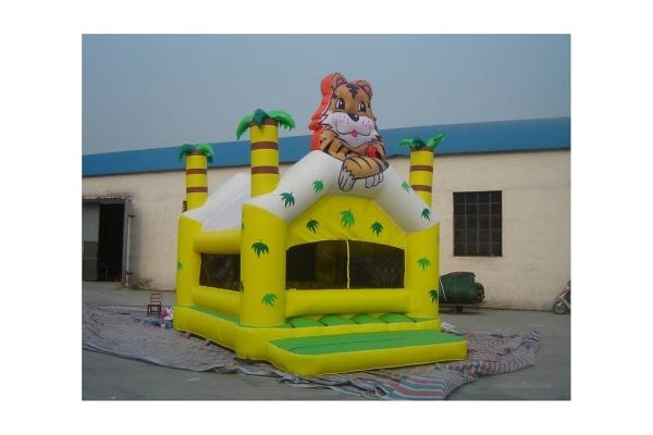 Inflatable Bouncer / INFLATABLE jump / inflatable dome bouncer