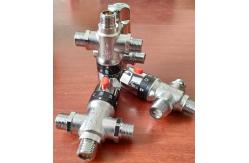China Mixing Valve Brass Adjustable Water Thermostatic Valve For Solar Water Heater supplier