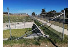 China ISO9001 9 Gauge Cyclone Wire Diamond Chain Link Fence supplier