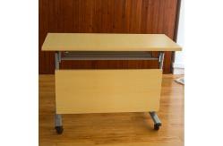 China Customized Office Furniture Partitions , Folding Staff Discuss Banquet Strip Meeting Training Table supplier