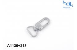 China Embossed Logo Bag Snap Hook Matt Silver Plating Corrosion Resistance supplier