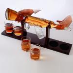 Handmade Glass Wine Decanter M416 Gun Shaped Easy To Use OEM / ODM Service
