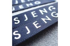 China Recycle End Folded Damask Screen Printing Clothing Labels supplier
