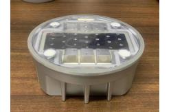 China Road Cone Sign G105 White LED Solar Road Stud with Embedded Reflective Material supplier