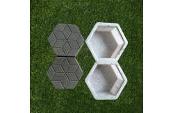 China Concrete Silicon Plastic Paver Mould 20-25mm Thickness For Garden Path supplier