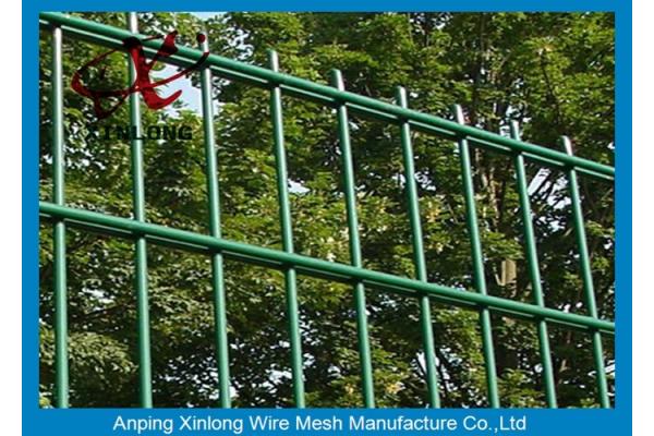 Galvanized Hot Dipped Double Wire Fence For Farm Rectangular Hole Shape