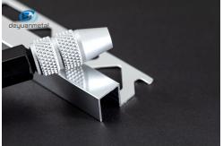 China OEM 6063 Aluminium Tile Trim Chrome Square Edge 8mm 2.5m Length supplier
