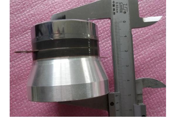 Lightweight Ultrasonic Cleaning Transducer 100W 40K For Vibrating Screen Equipment