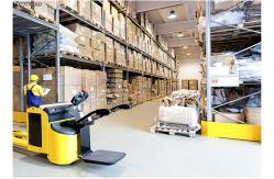 China 4.5T Per Layer Industrial Storage Racks Heavy Duty , Heavy Pallet Racking supplier