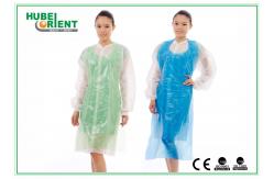 China Non Toxic Single Use 0.011 - 0.08mm PE Apron With Smooth Surface supplier