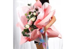China 50cm X 70cm Flower Wrapping Paper Waterproof Elegant Pearl Rolls supplier