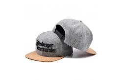 China Gery 56cm Flat Brim Snapback Hats Embroidery Street Unisex 6 Panel Snapback Cap supplier