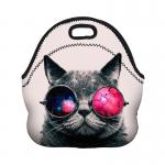 Manufacturers sell cartoon lunch bags across the border, convenient to store and travel for sale