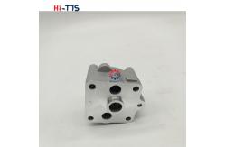 China Oil Pump 15471-35013 For Engine V2003 V2203 V2403 V1702 V1902 V1903 supplier