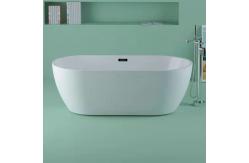 China Durable Acrylic Free Standing Oval Bathtub With Center Drain Placement Soaking Bath supplier