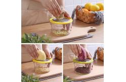 China Manual Bulk Kitchen Supplies Orange Lemon Squeezer Juicer With Measuring Cup Grater supplier