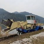88kw Large Capacity Aquatic Weed Harvester For Water Weed Harvesting