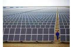 China Auto Solar Panel Single Axis Tracking System Sun Tracker Mounting Structure supplier