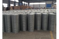 China Hot Dipped Galvanized 4x4 Inch Openning Welded Wire Mesh Rolls supplier