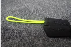 China Wear Resistance Handbags Hypalon Rubber Zipper Puller supplier