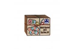 China Custom 3D Design Clothing Embroidered Patches Iron On / Self Adhesive / Velcro Backing supplier