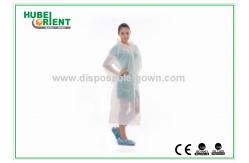 China Waterproof Disposable PE Visitor Coat/Transparent Plastic PE Disposable Visitor Coats supplier