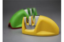 China Mini Shaped Ceramic Knife Sharpener , Compact Knife Sharpener With PVC Box Package supplier