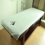 Roll Packed Spa Non Woven Bed Cover For Massage Exam Table for sale