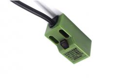 China Square Shape Normally Open Proximity Switch , PNP NO Sensor Simple Operation supplier