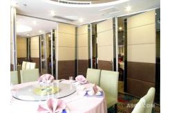 China Operable Soundproof Movable Hotel Partition Walls Floor to Ceiling 4m Height supplier