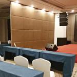 Manual Rotating Sliding Noise Barrier Movable Partition Walls For School Fire Resistant for sale