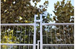 China Hdg W2.4m 32*1.5mm Temp Construction Fence supplier