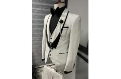 China Slim Fit Mens Tuxedo Suit Special Style Grey Tuxedo Suit supplier