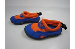 China OEM Elastic Fabric Waterproof Quick Dry Aqua Socks supplier