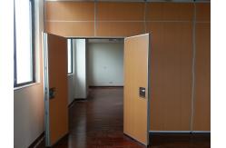 China Soundproof Movable Partitions Mobile Folding Partition Wall For Hotel Hall supplier