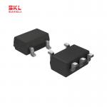MAX9938TEUK+T Amplifier IC Chips General Purpose SOT-23-5 Applications Cell Phones PDAs Power Management Systems for sale