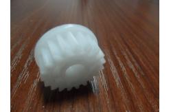 China Custom Plastic Injection Molding Plastic Gear / High Precision Injection Mold and Molding supplier