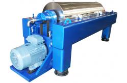 China Titanium Screw Decanter Centrifuge 3 Phase Industrial Scale supplier