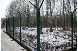 China Q235 3D Curved Wire Mesh Fence For Highway / Airport Service Area supplier