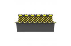 China Heavy Duty Hydraulic Road Blocker 3 Phase 380V High Security LED Warning Light supplier