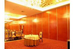 China Aluminum Sound Proofing Folding Movable Partition Walls for Banquet Hall supplier