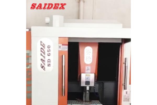 Practical 380V Acrylic Cut Out Machine , Multifunctiona Acrylic Engraving Machine CNC Machining Centre